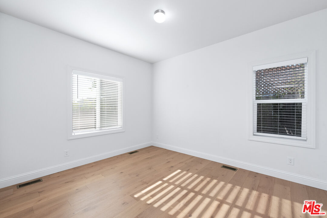 3023 Prospect Ave Unit: Unit B