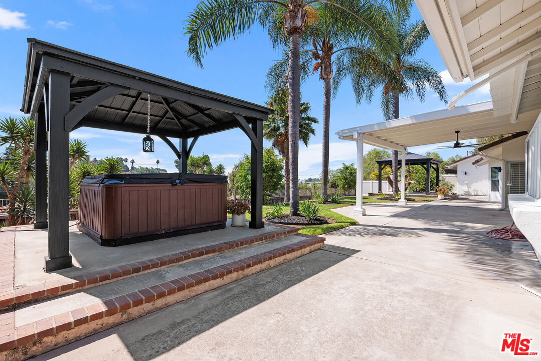 655 Calle Ladera