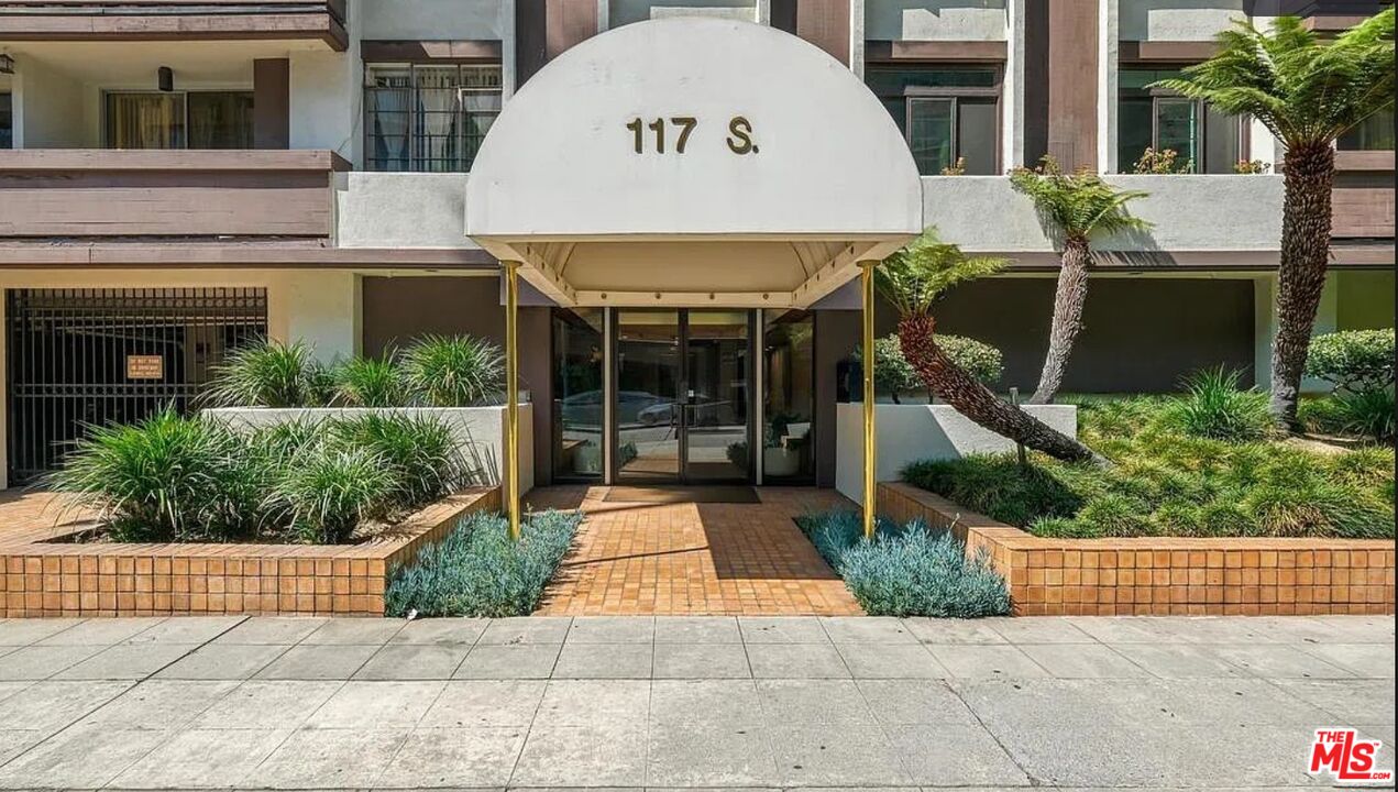 117 S Doheny Dr Unit: 410