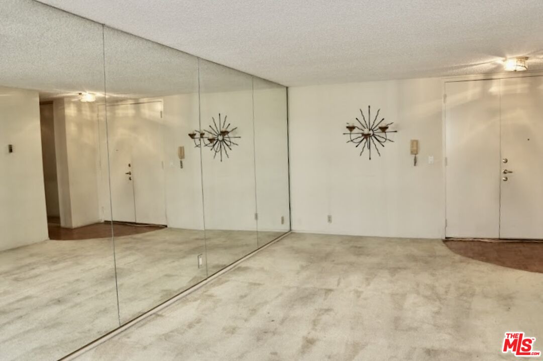 117 S Doheny Dr Unit: 410