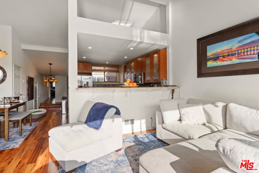 4637 Park Dr Unit: 12