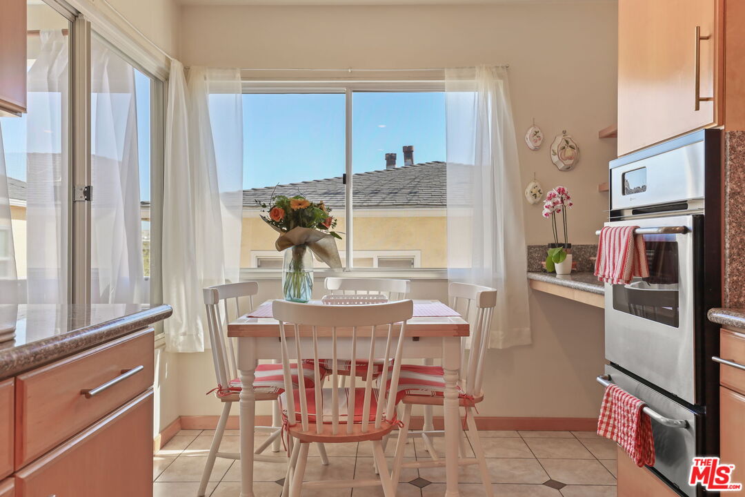 1114 23rd St Unit: 4