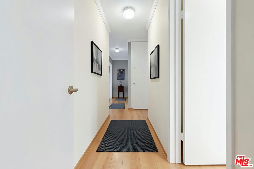 1114 23rd St Unit: 4