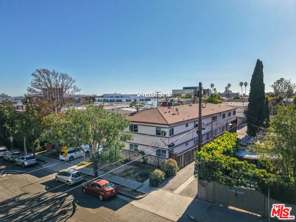 1114 23rd St Unit: 4