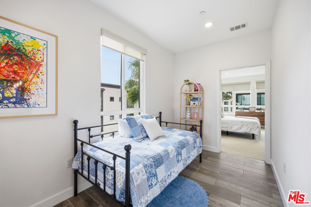 12510 W Fielding Cir Unit: 6