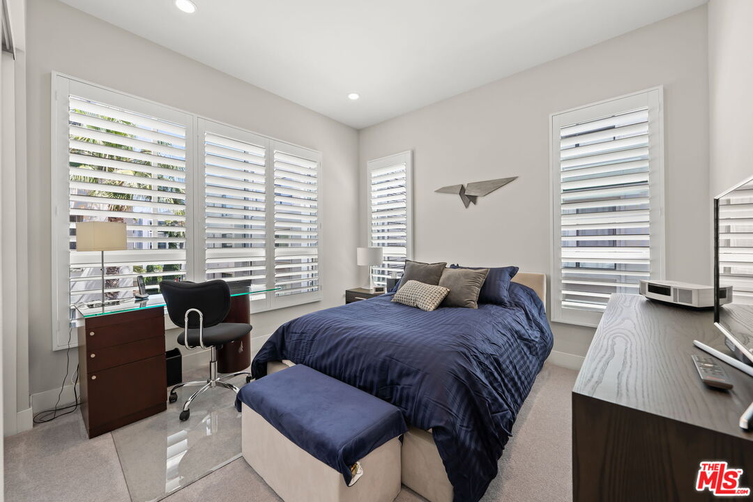 12763 Shell Pl Unit: 2