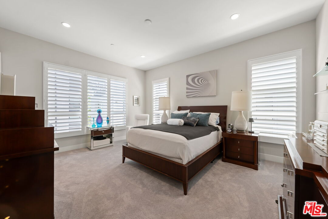 12763 Shell Pl Unit: 2