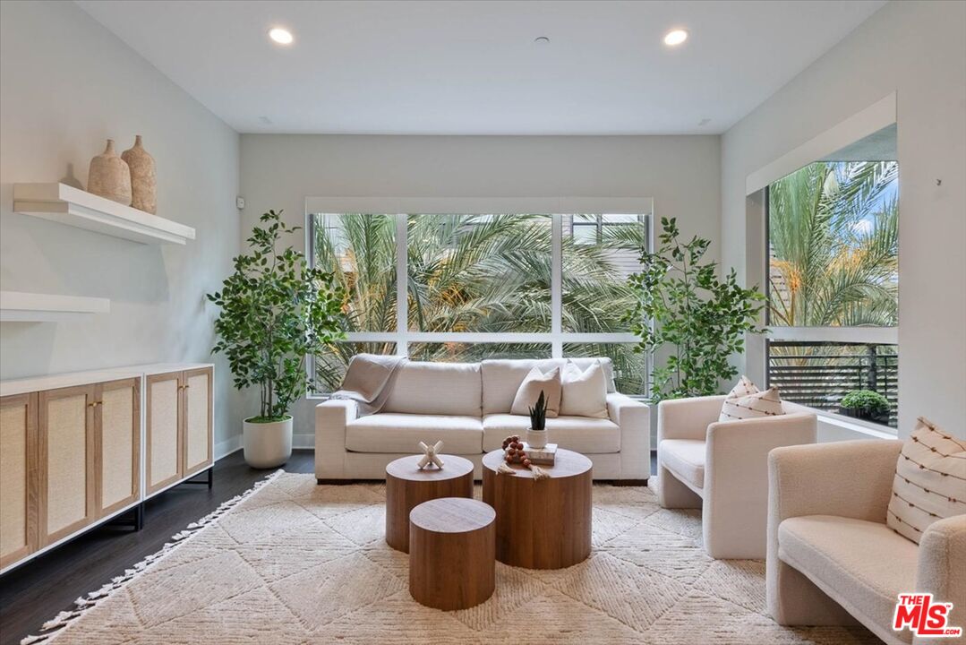 12763 Shell Pl Unit: 2
