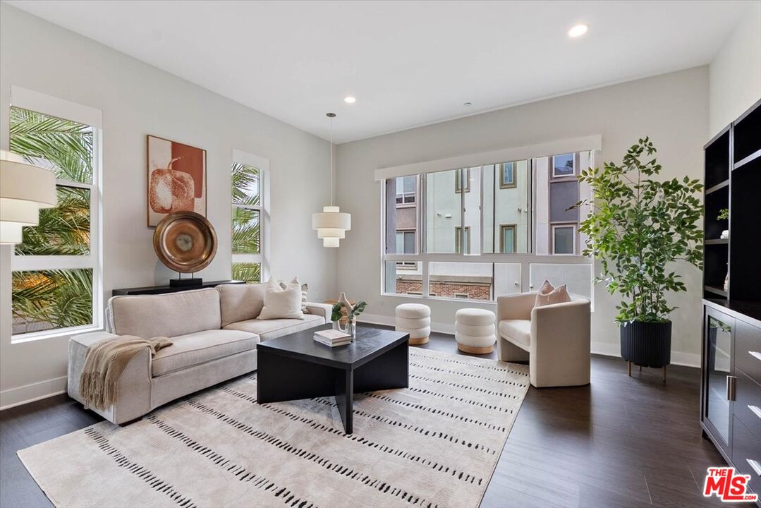 12763 Shell Pl Unit: 2