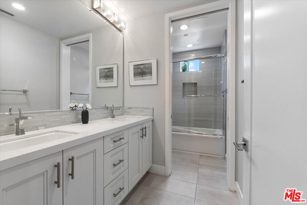 12763 Shell Pl Unit: 2