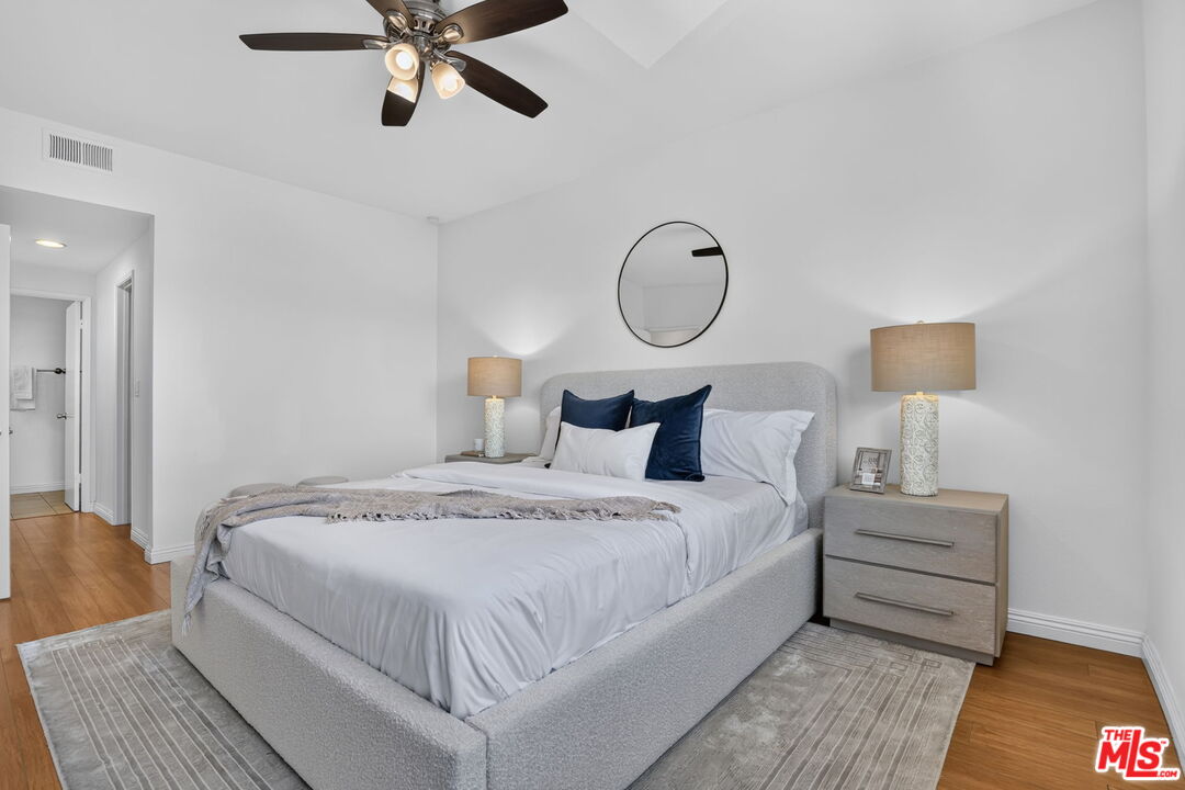 2677 Centinela Ave Unit: 401