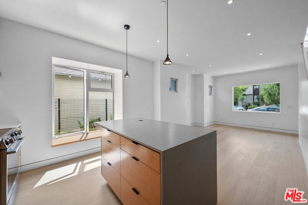 1227 23rd St Unit: A