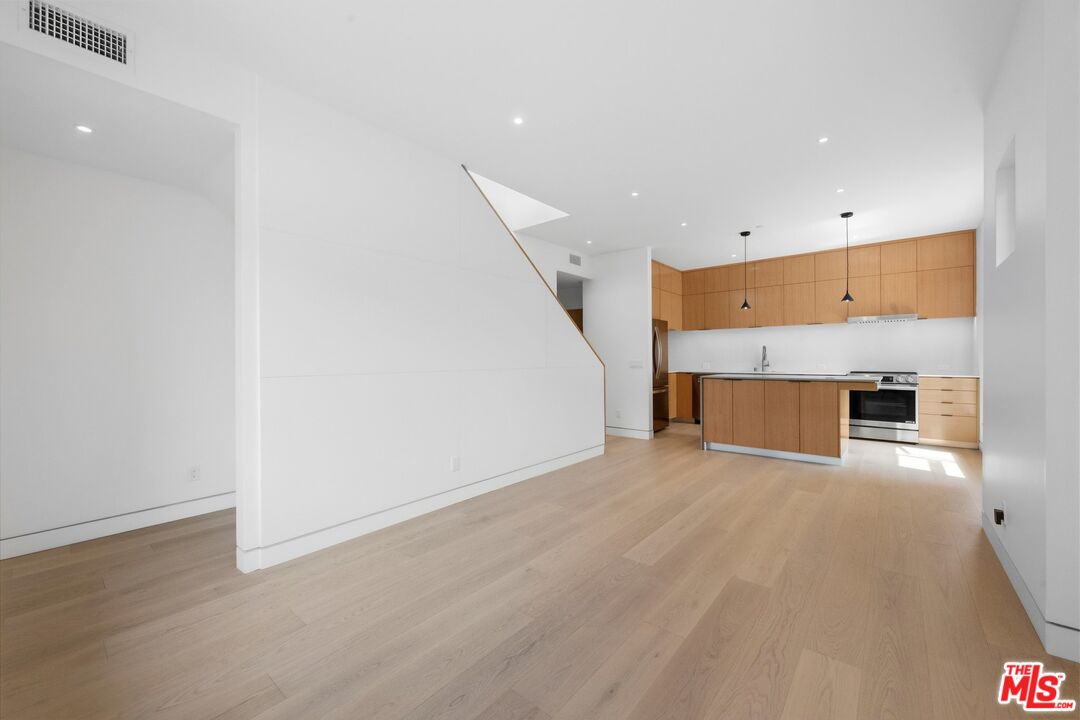 1227 23rd St Unit: A