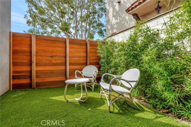 1329 California AVE Unit: 101