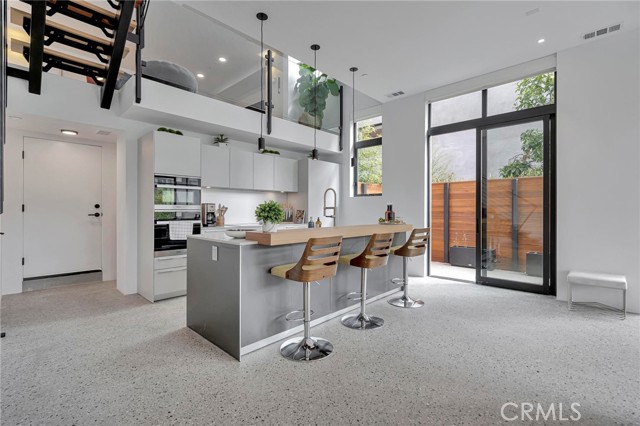1329 California AVE Unit: 101
