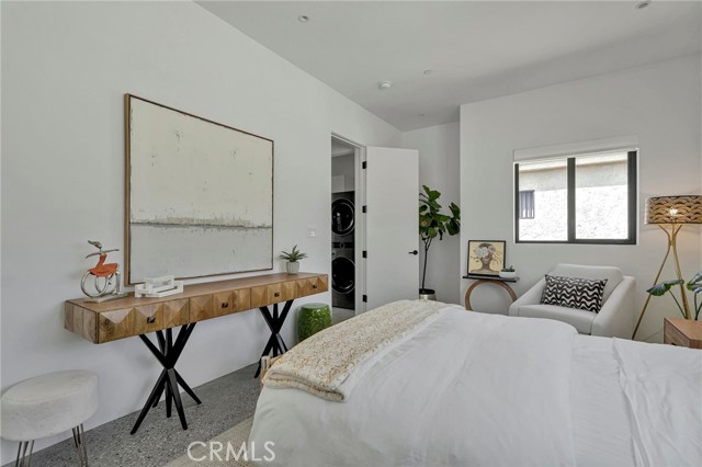 1329 California AVE Unit: 101