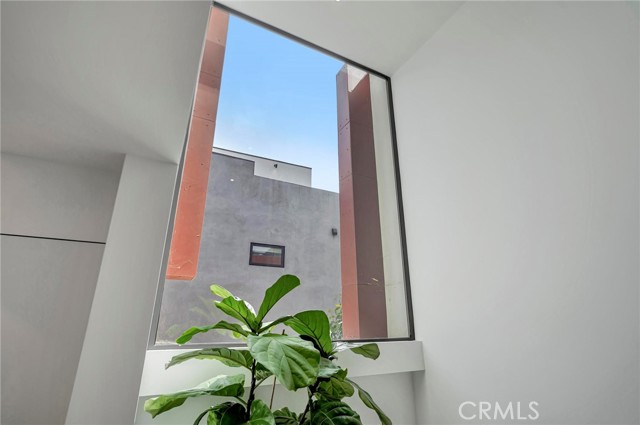 1329 California AVE Unit: 101