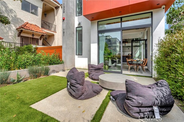 1329 California AVE Unit: 101