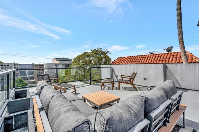 1329 California AVE Unit: 101