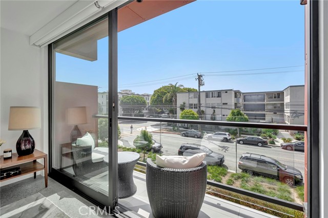 1329 California AVE Unit: 101