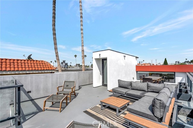 1329 California AVE Unit: 101