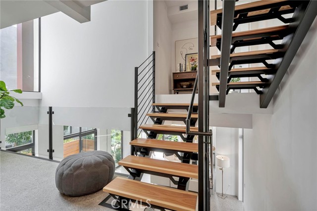 1329 California AVE Unit: 101