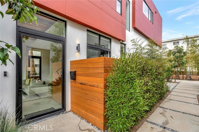 1329 California AVE Unit: 101