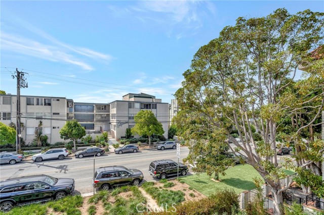 1329 California AVE Unit: 101