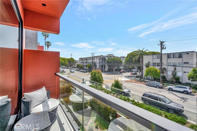 1329 California AVE Unit: 101