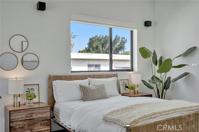 1329 California AVE Unit: 101