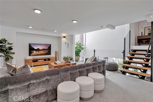 1329 California AVE Unit: 101