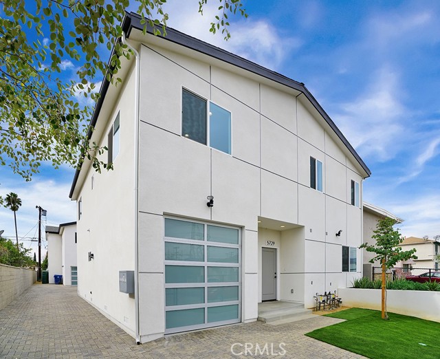 5729 Willow Crest AVE Unit: 5729