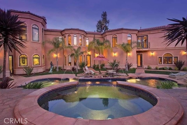 4141 Hayvenhurst AVE