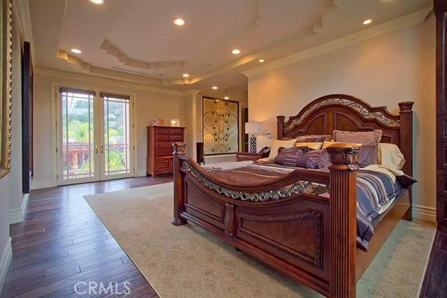 4141 Hayvenhurst AVE