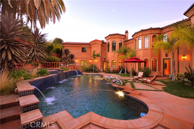 4141 Hayvenhurst AVE