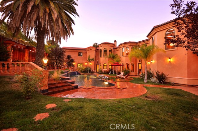 4141 Hayvenhurst AVE