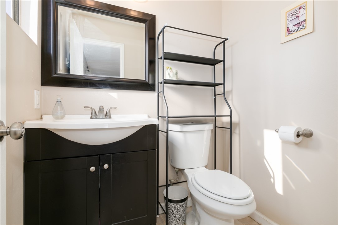 7321 Lennox AVE Unit: H1