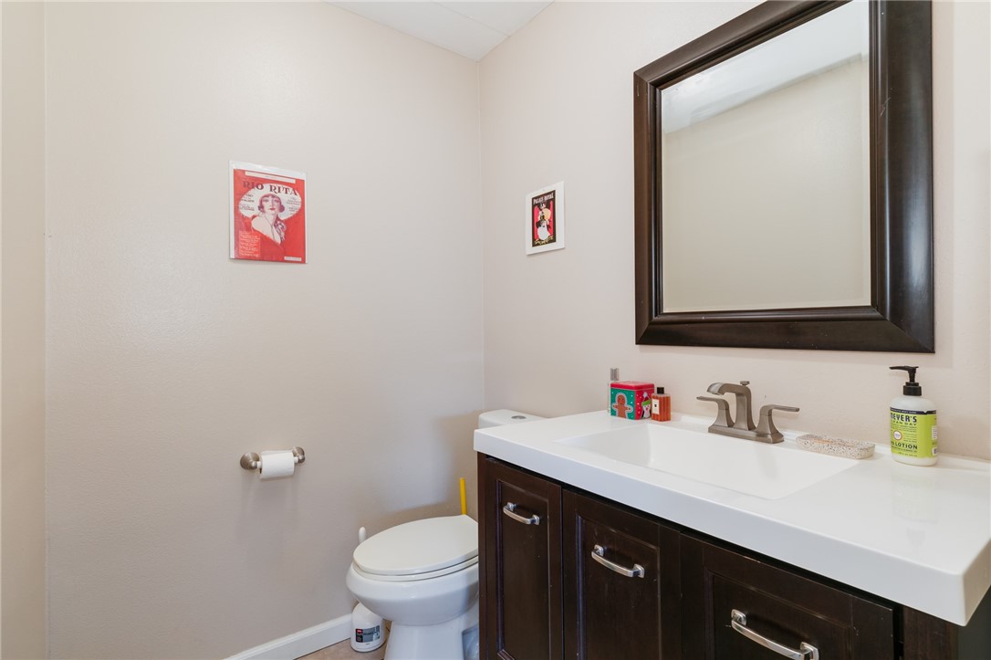 7321 Lennox AVE Unit: H1