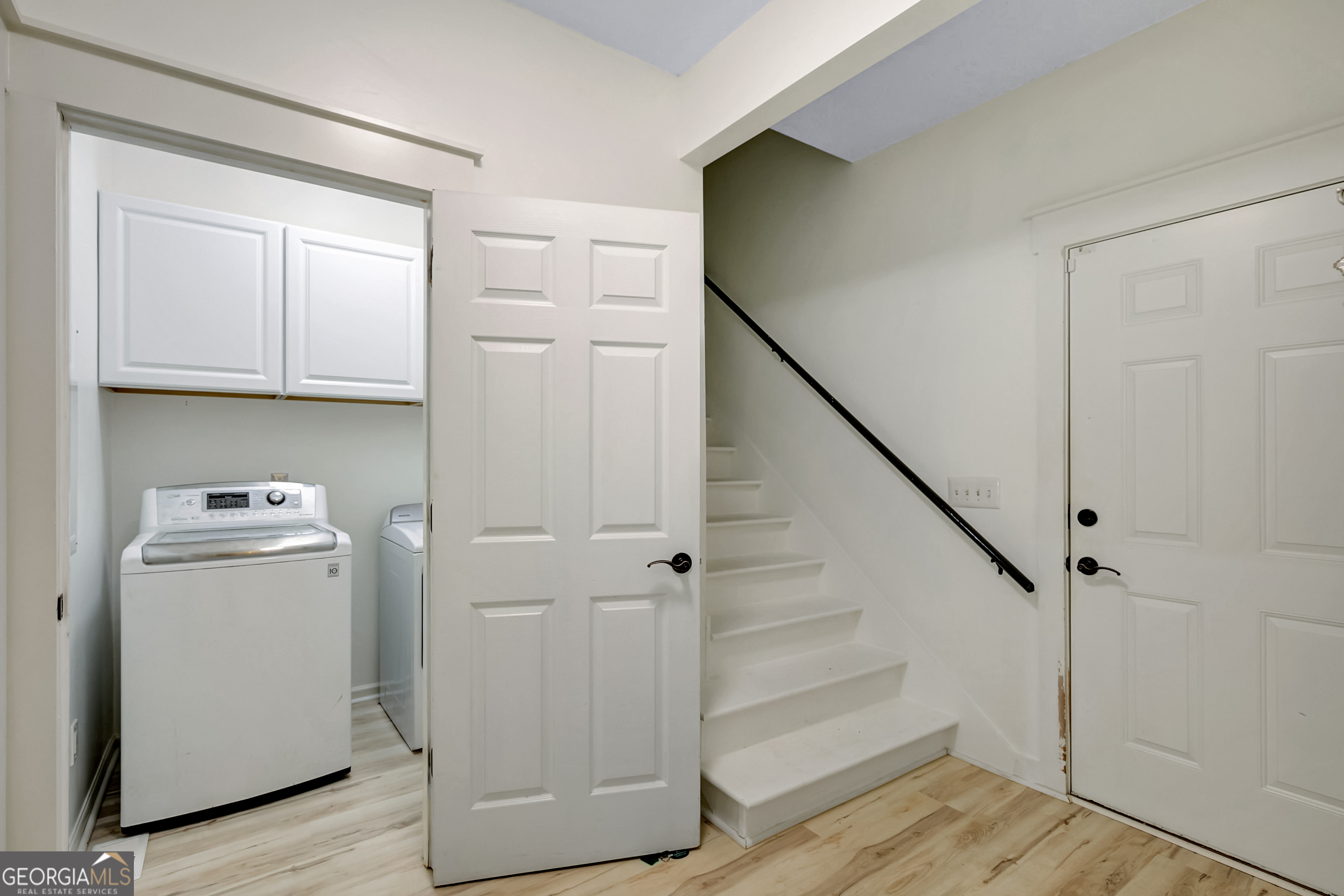 37 Forest Point
