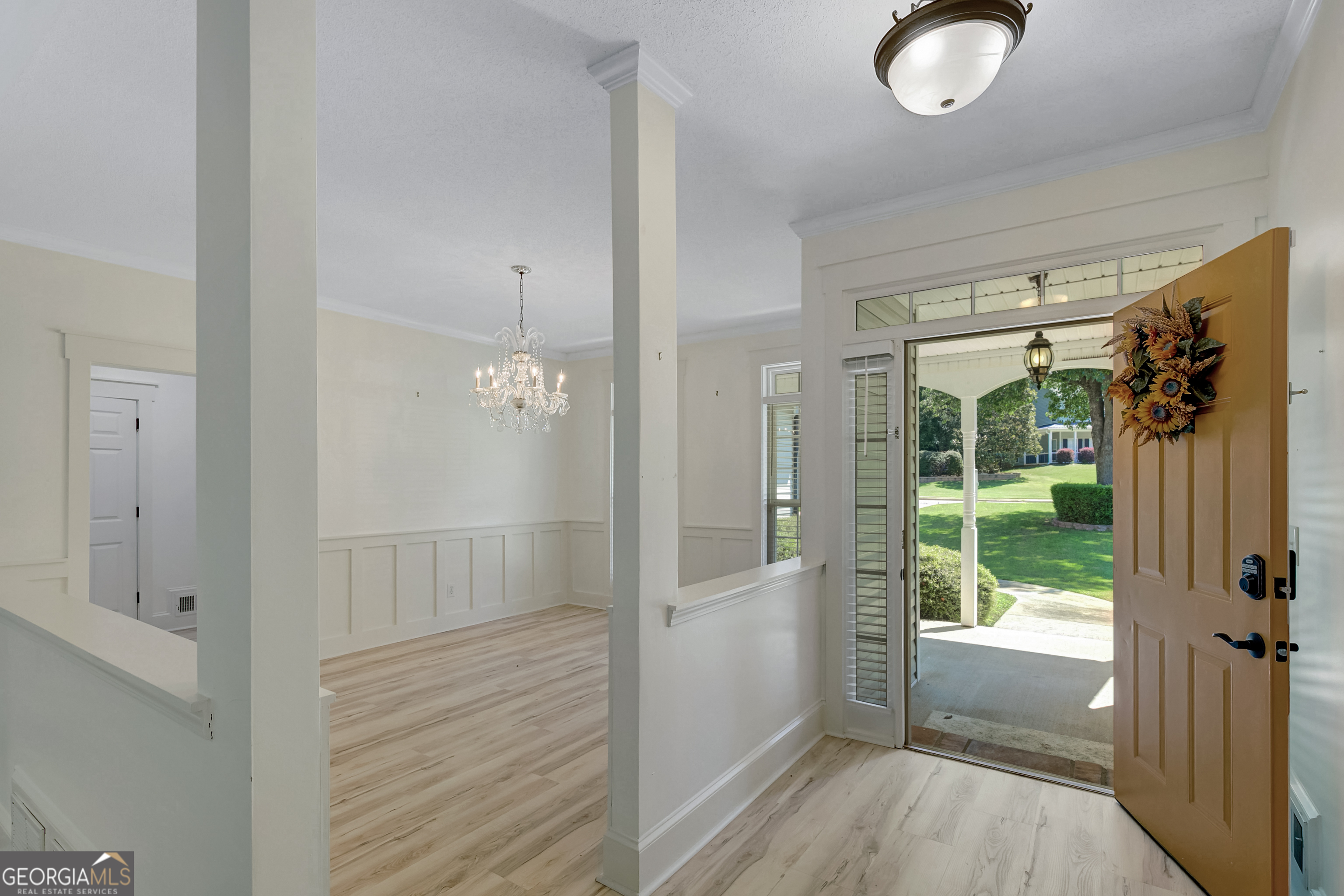 37 Forest Point