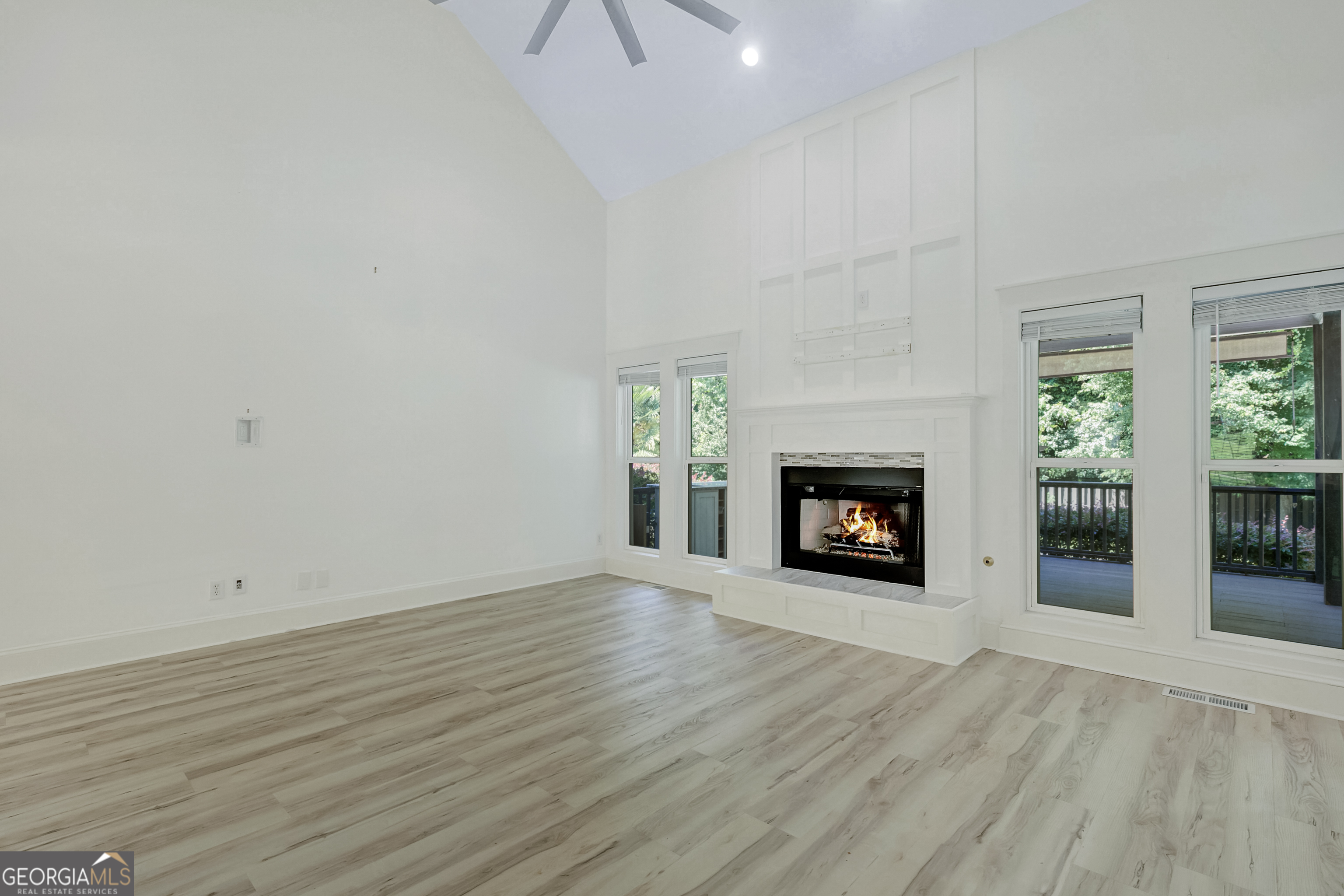 37 Forest Point