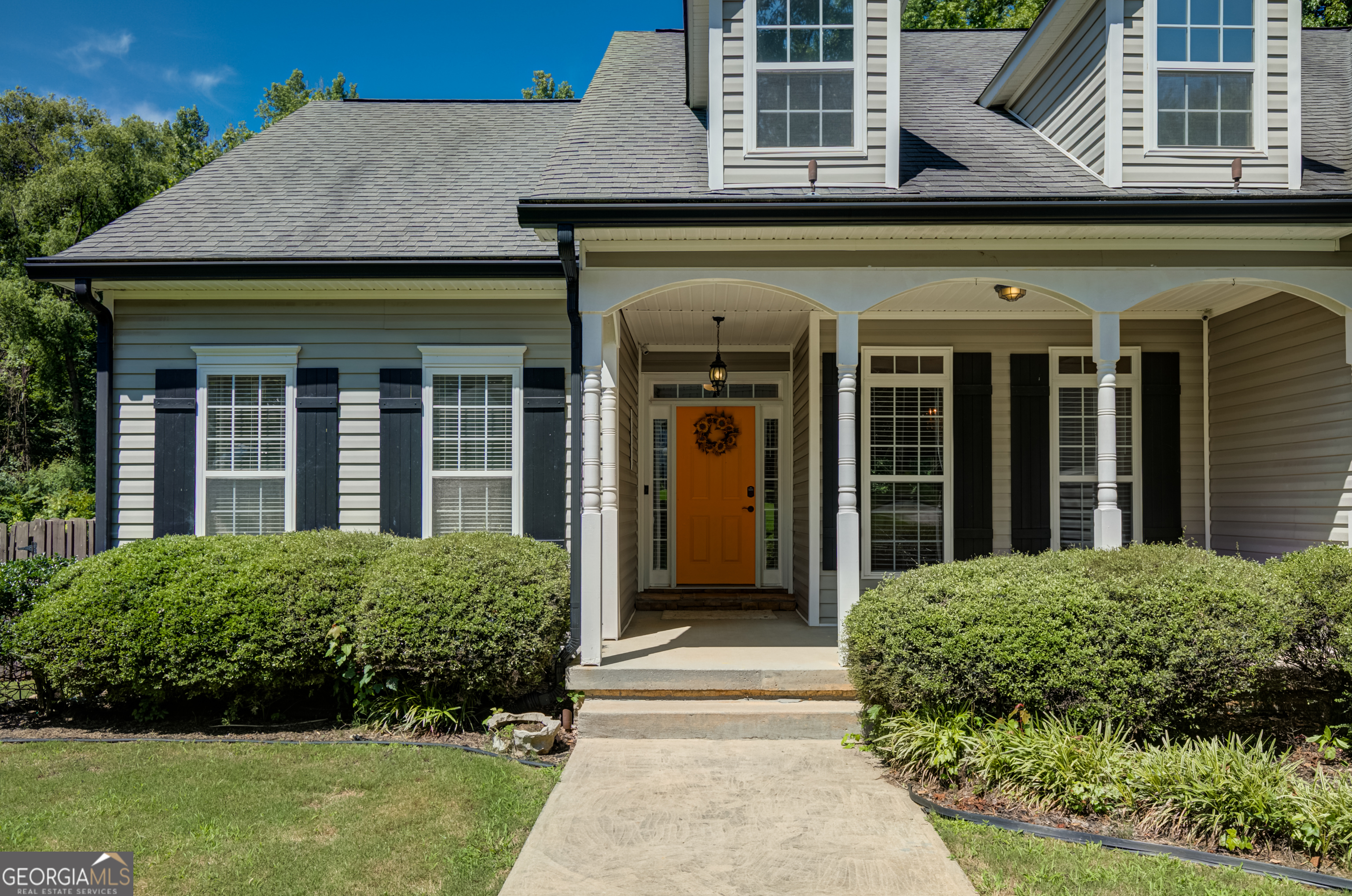 37 Forest Point