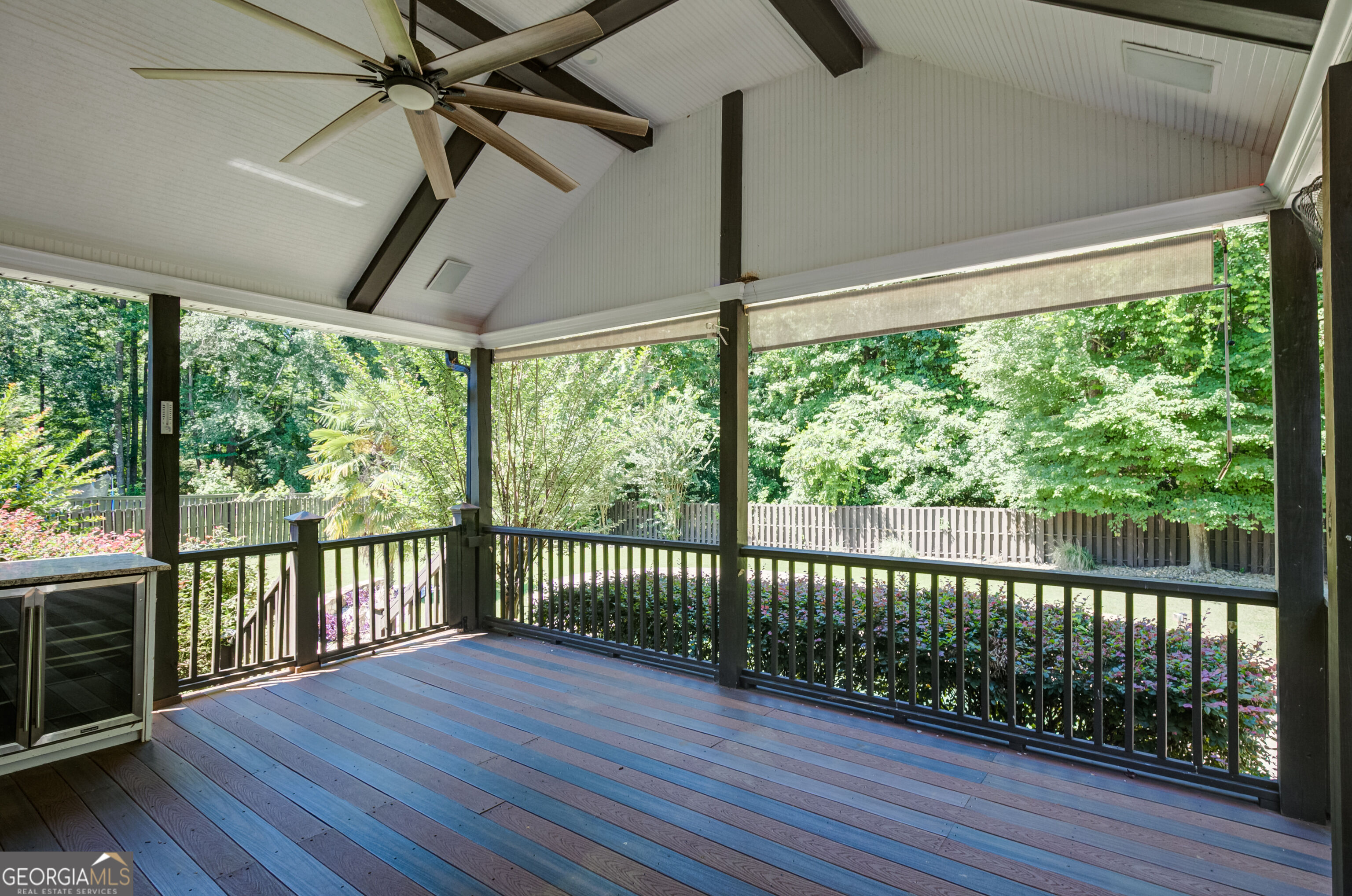 37 Forest Point