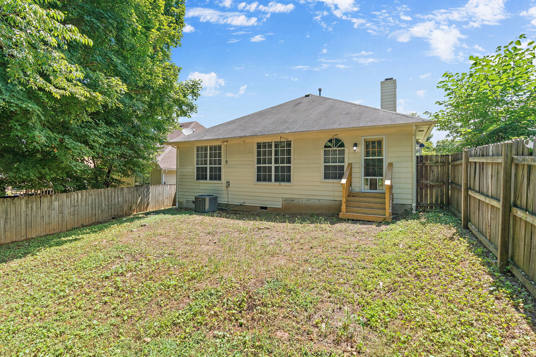 2745 Fleet Dr