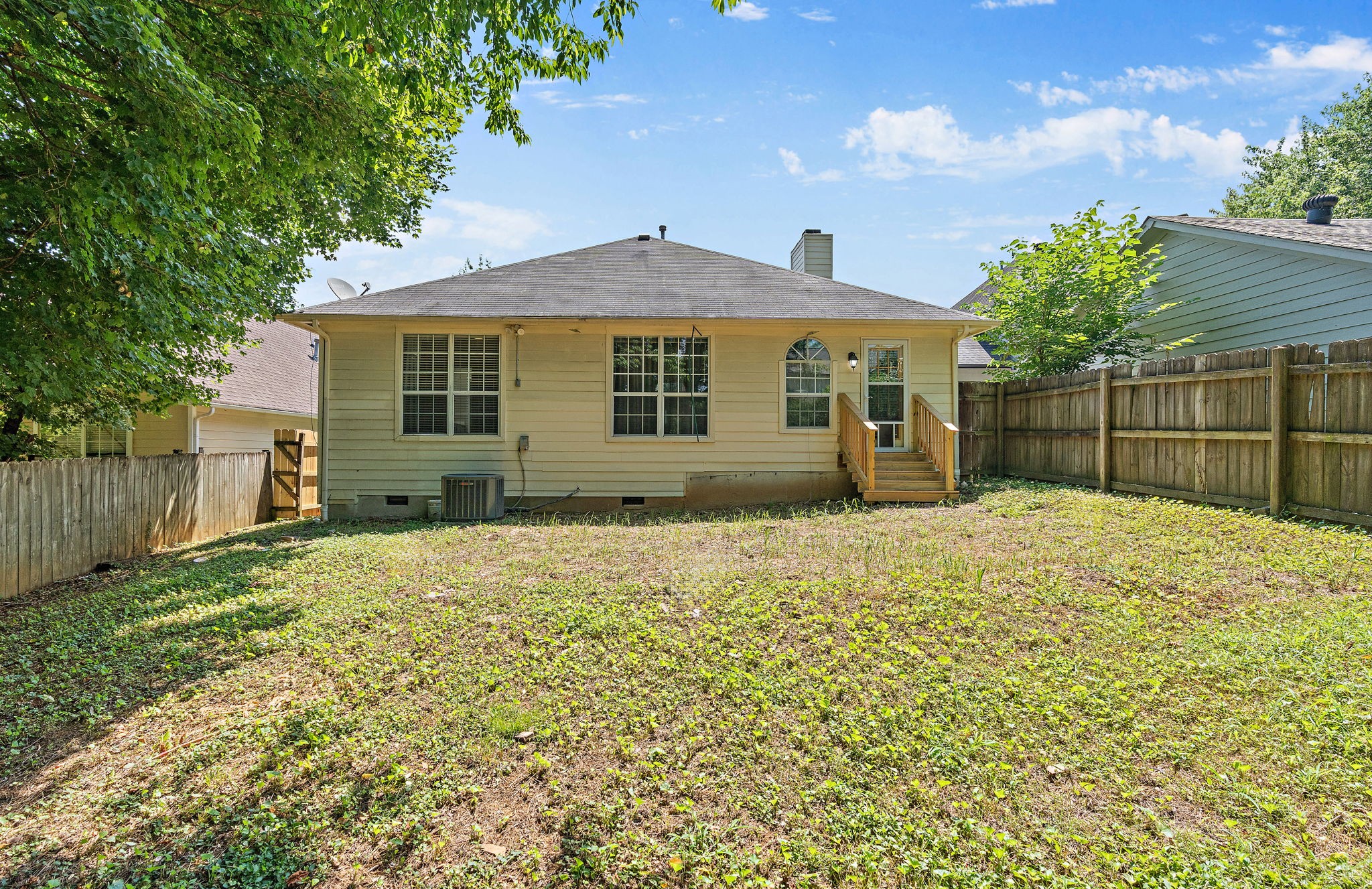 2745 Fleet Dr