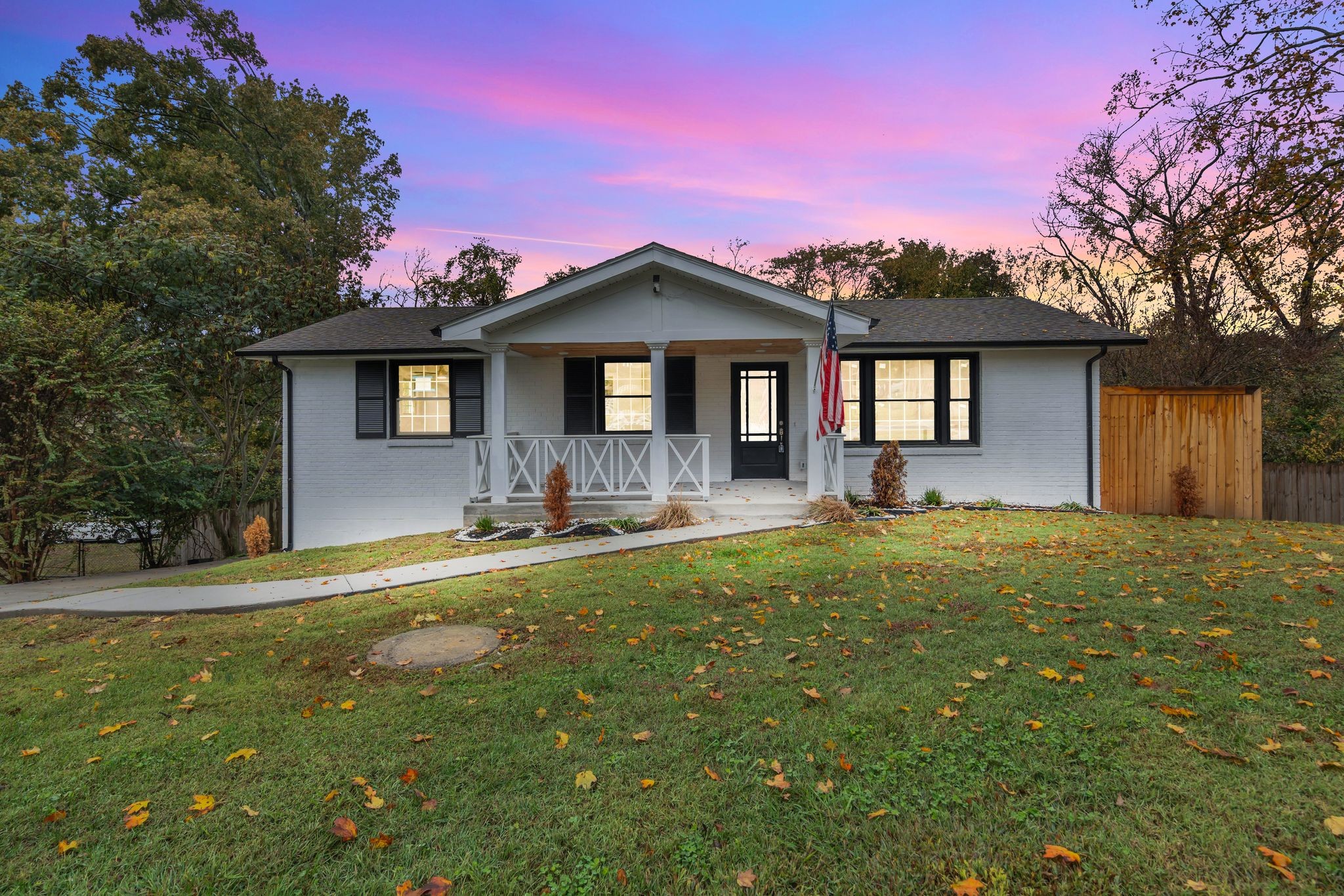 7025 Bonnafair Dr