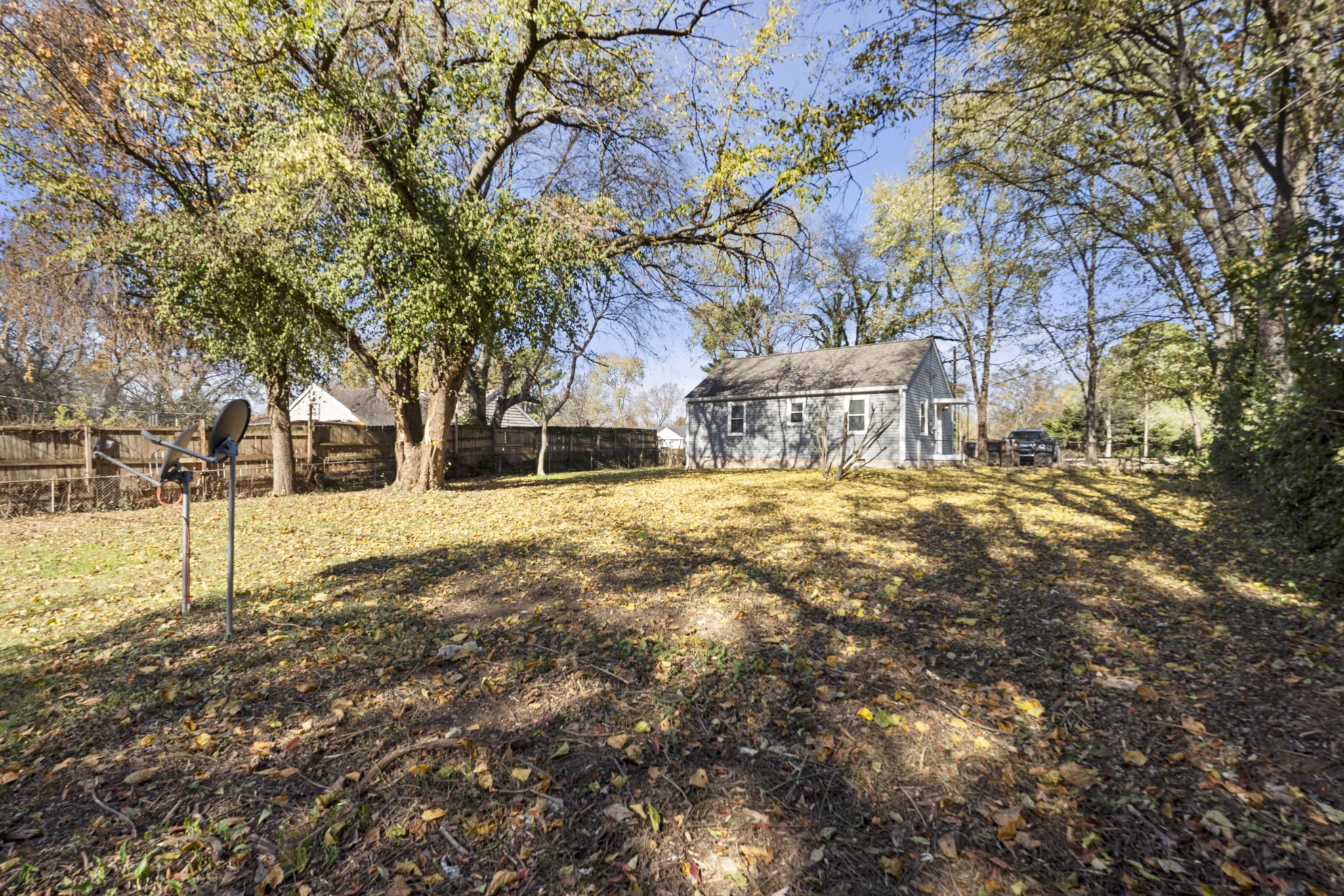 1211 Thompson Pl