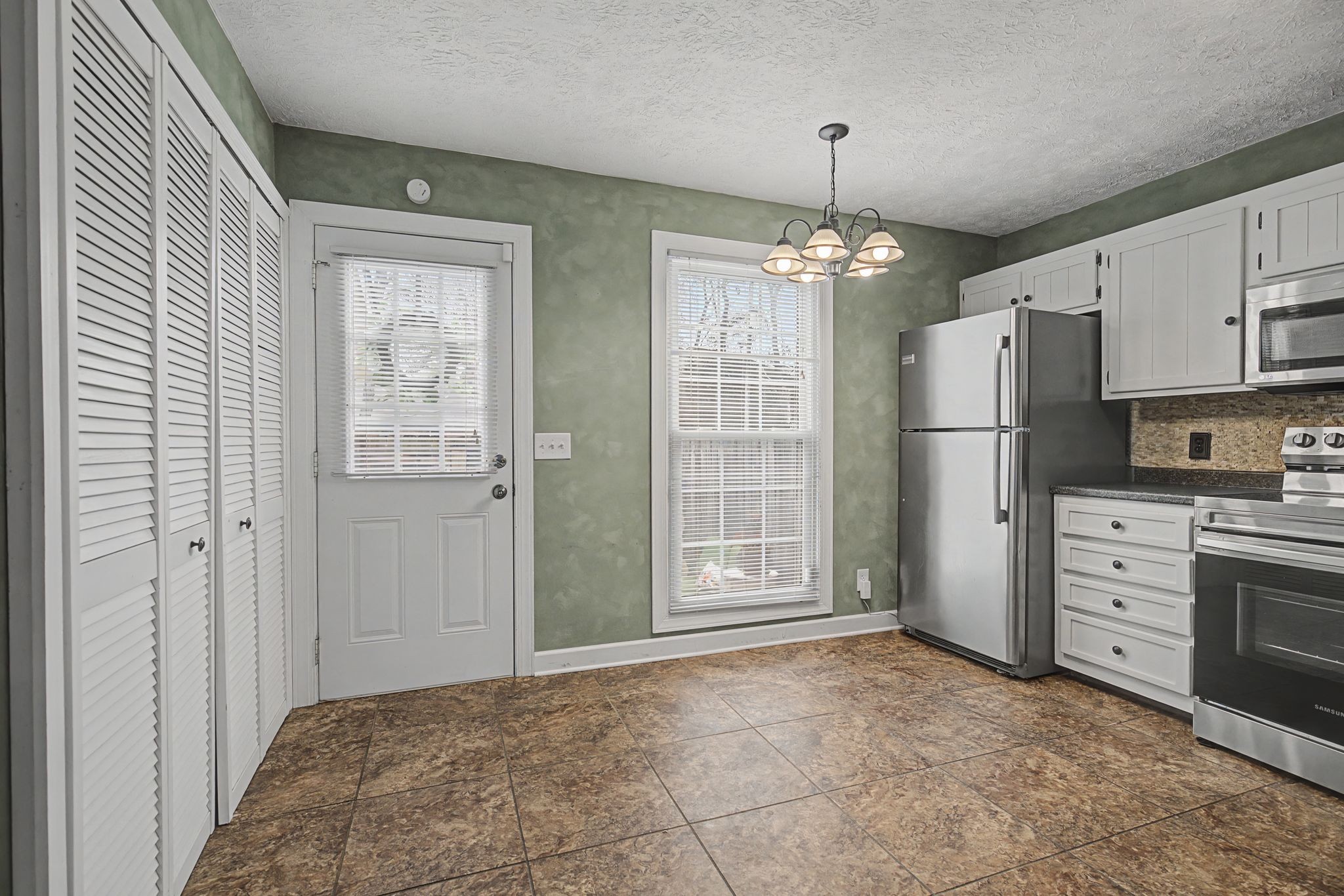 332 Stewarts Ferry Pike