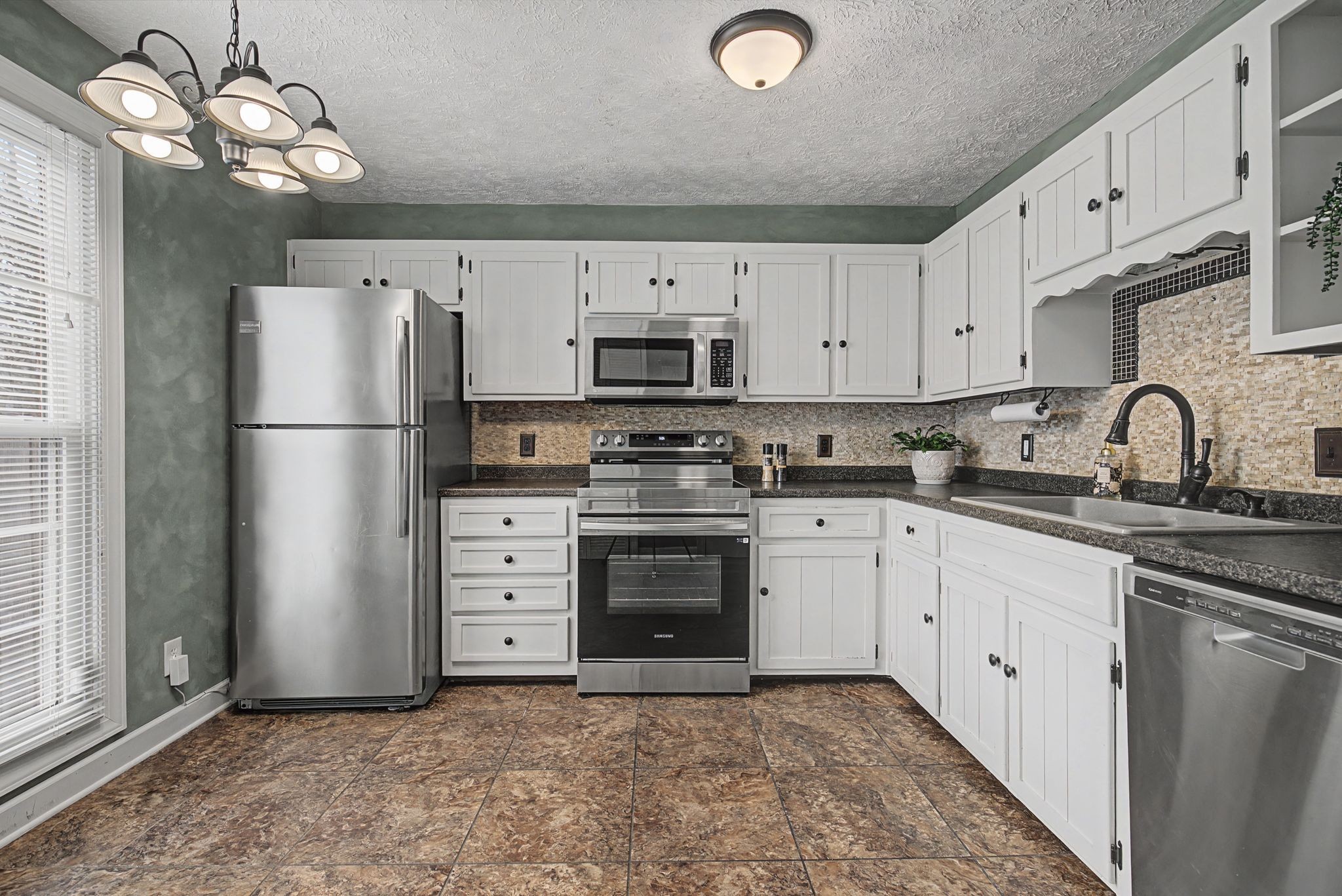 332 Stewarts Ferry Pike