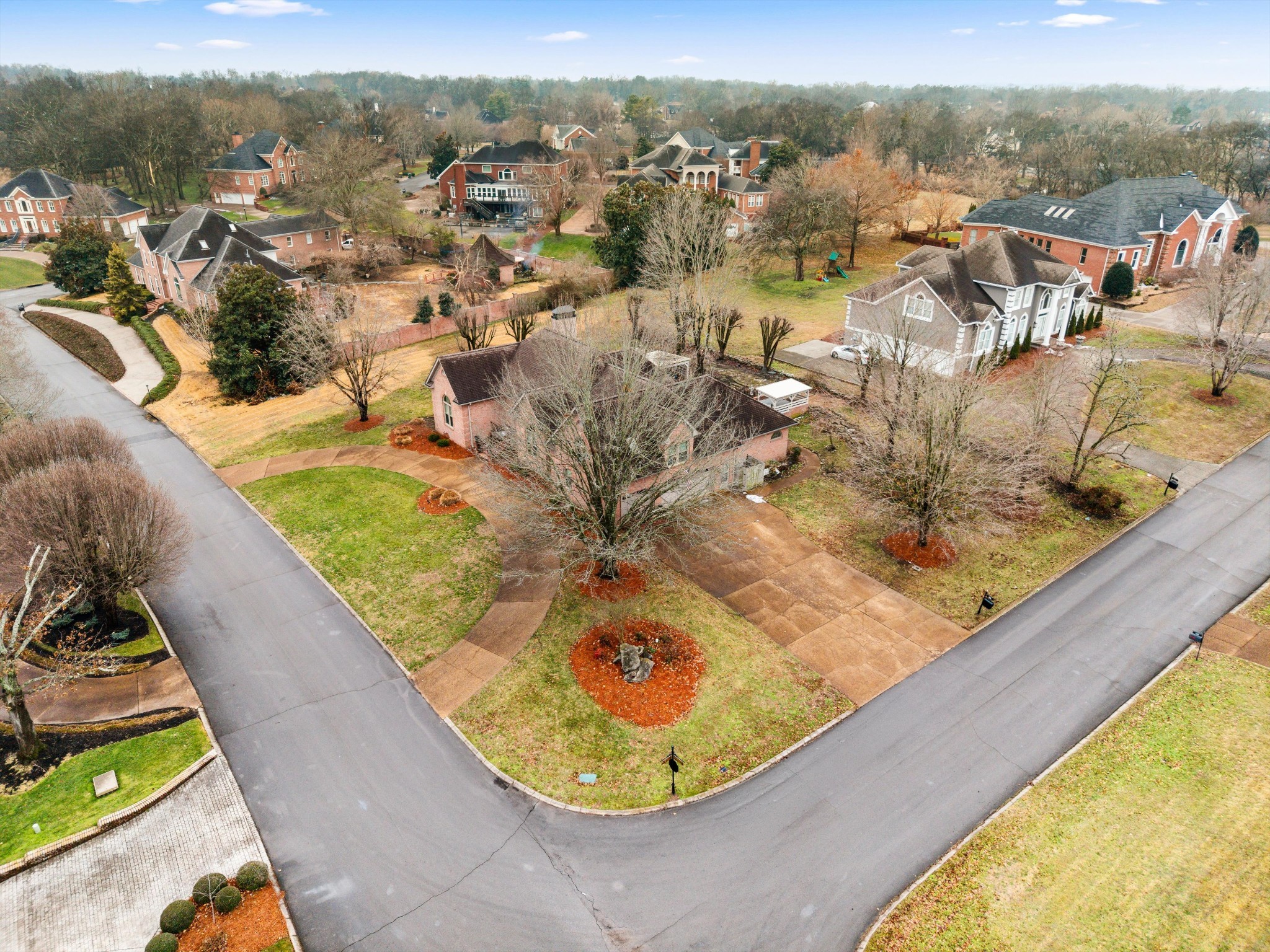 601 Ward Cir